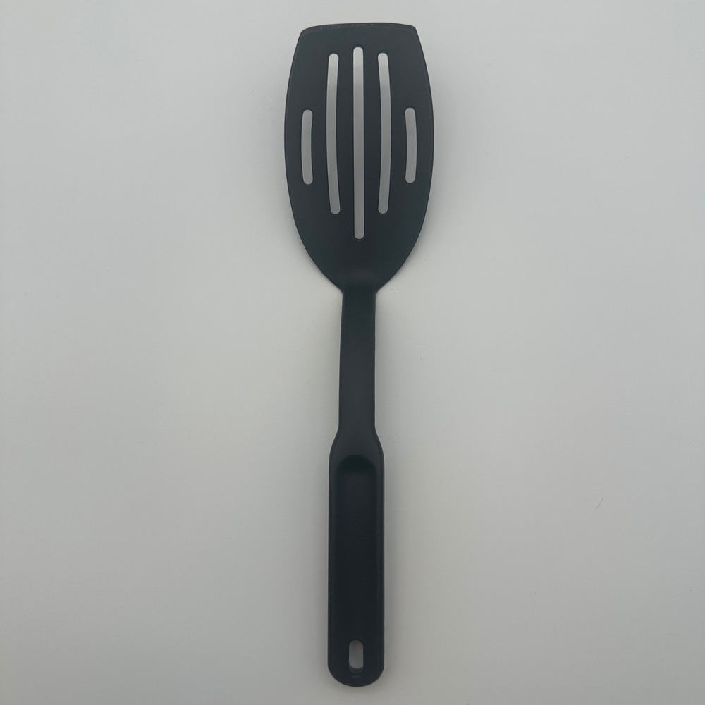 Pampered Chef Black Nylon Slotted Turner Spatula Heat Resistant 428F USA Made
